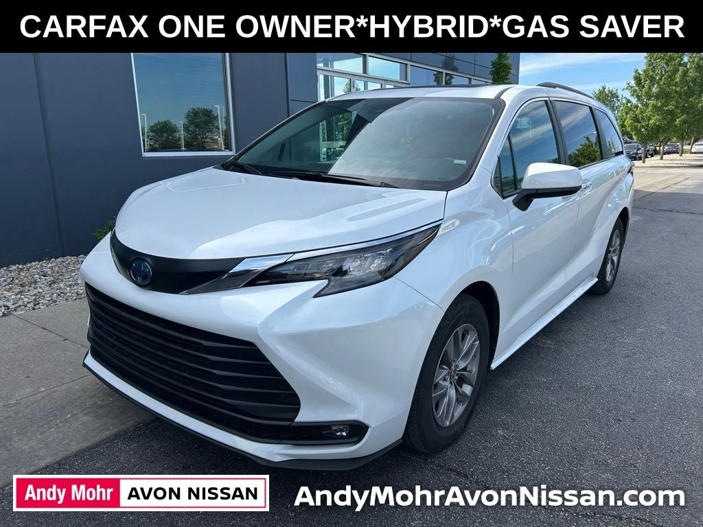 2025 Toyota Sienna XLE 8 Passenger