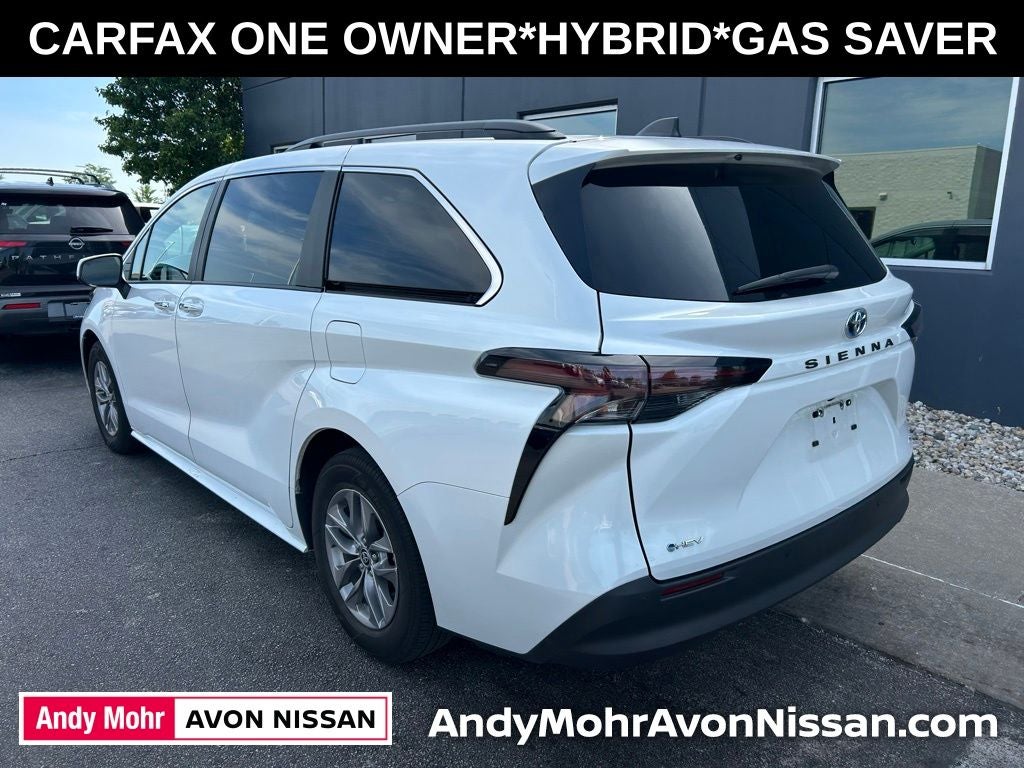 2025 Toyota Sienna XLE 8 Passenger