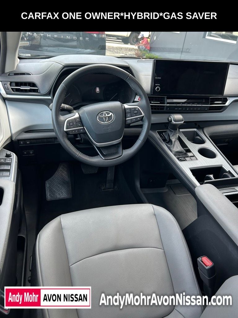 2025 Toyota Sienna XLE 8 Passenger
