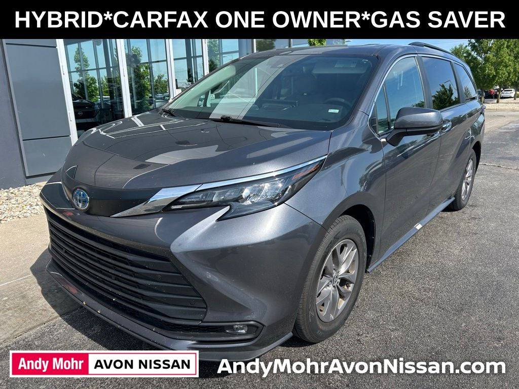 2025 Toyota Sienna XLE 8 Passenger