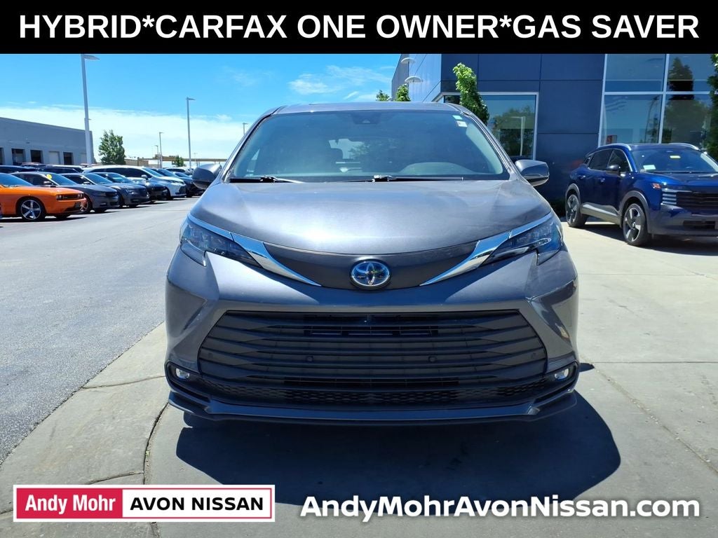 2025 Toyota Sienna XLE 8 Passenger