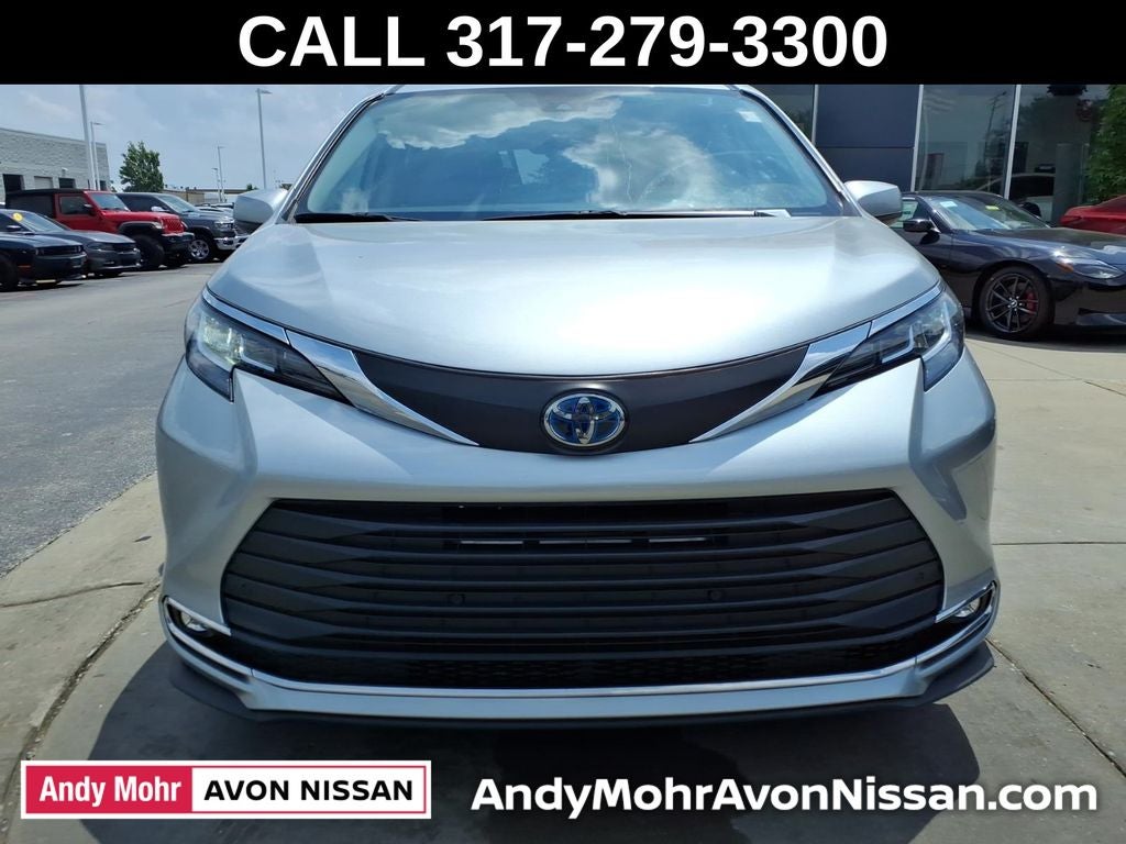 2023 Toyota Sienna XLE 7 Passenger