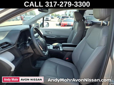 2025 Toyota Sienna XLE 8 Passenger