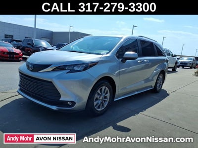 2025 Toyota Sienna XLE 8 Passenger