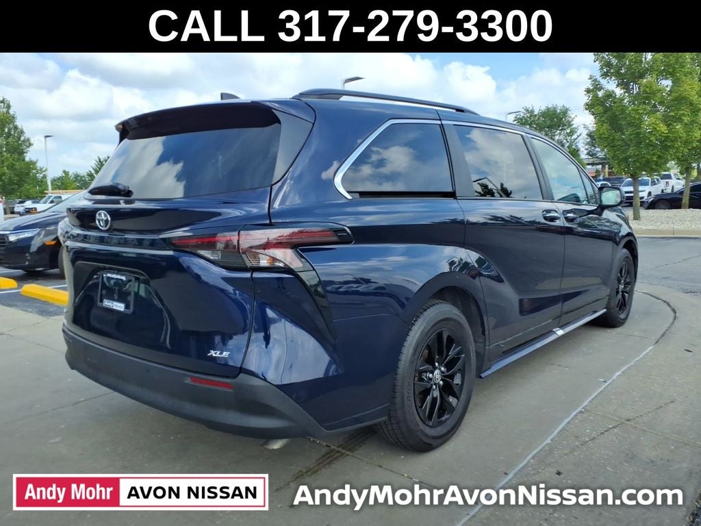 2026 Toyota Sienna XLE 8 Passenger