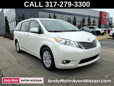 2017 Toyota Sienna XLE Premium 8 Passenger