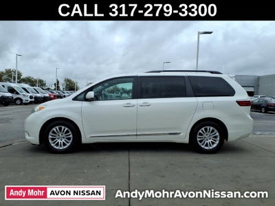 2017 Toyota Sienna XLE Premium 8 Passenger