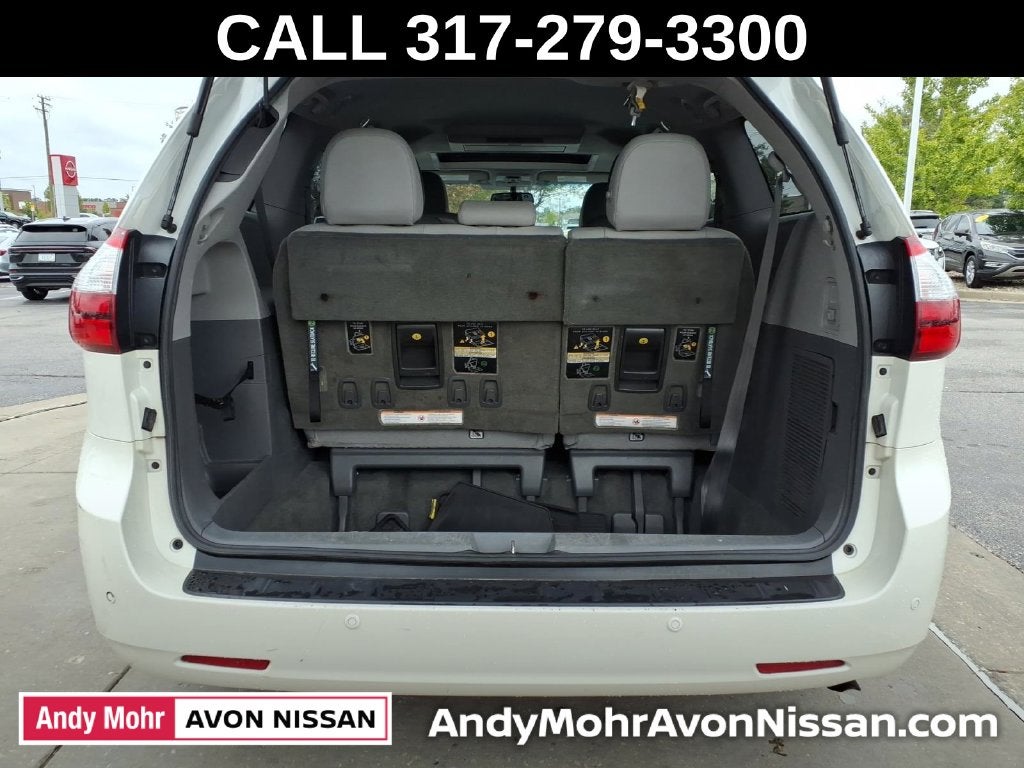 2017 Toyota Sienna XLE Premium 8 Passenger