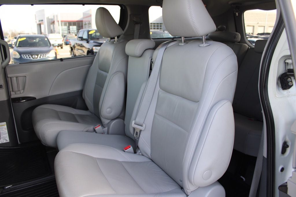 2020 Toyota Sienna XLE 8 Passenger