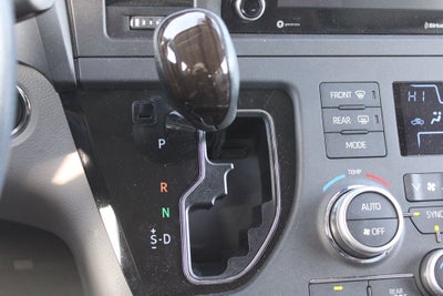 2020 Toyota Sienna XLE 8 Passenger