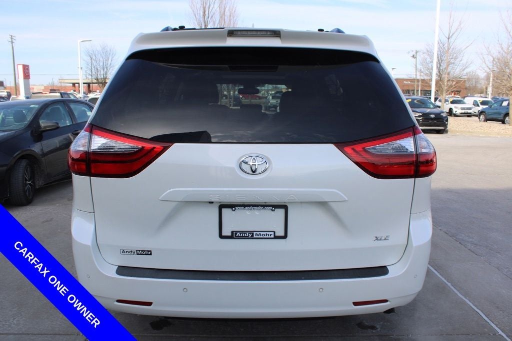 2020 Toyota Sienna XLE 8 Passenger
