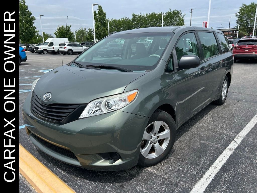 2013 Toyota Sienna L 7 Passenger