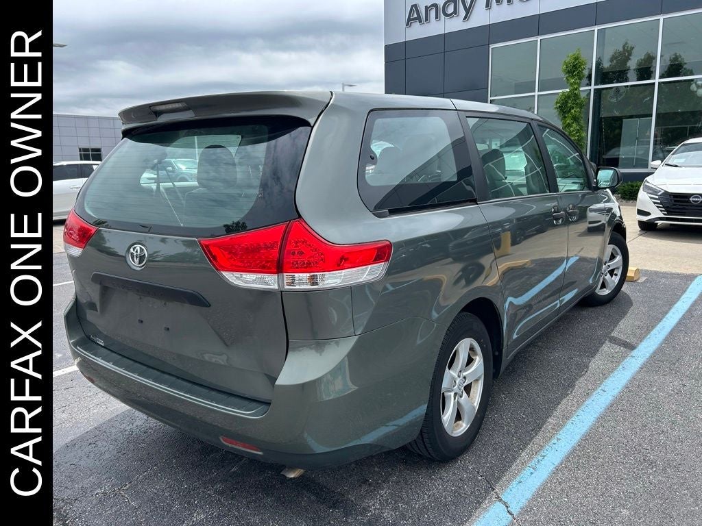 2013 Toyota Sienna L 7 Passenger