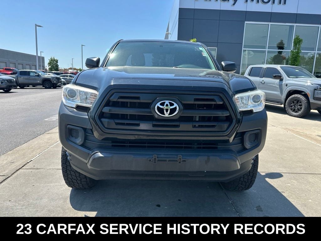 2017 Toyota Tacoma SR