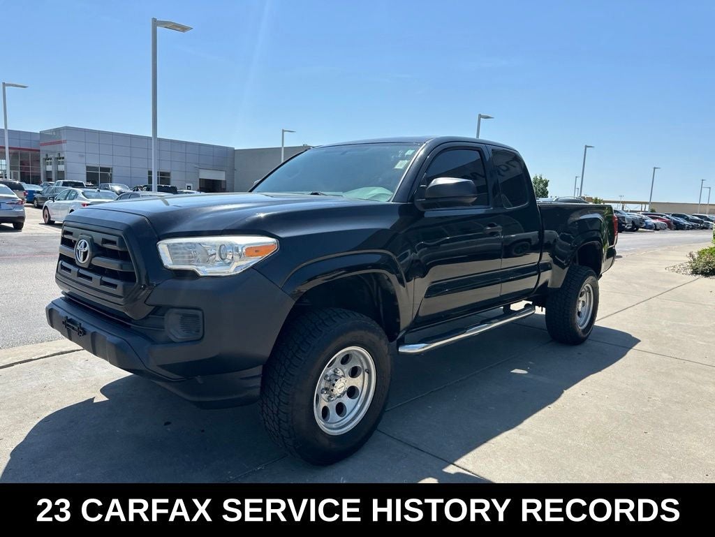 2017 Toyota Tacoma SR