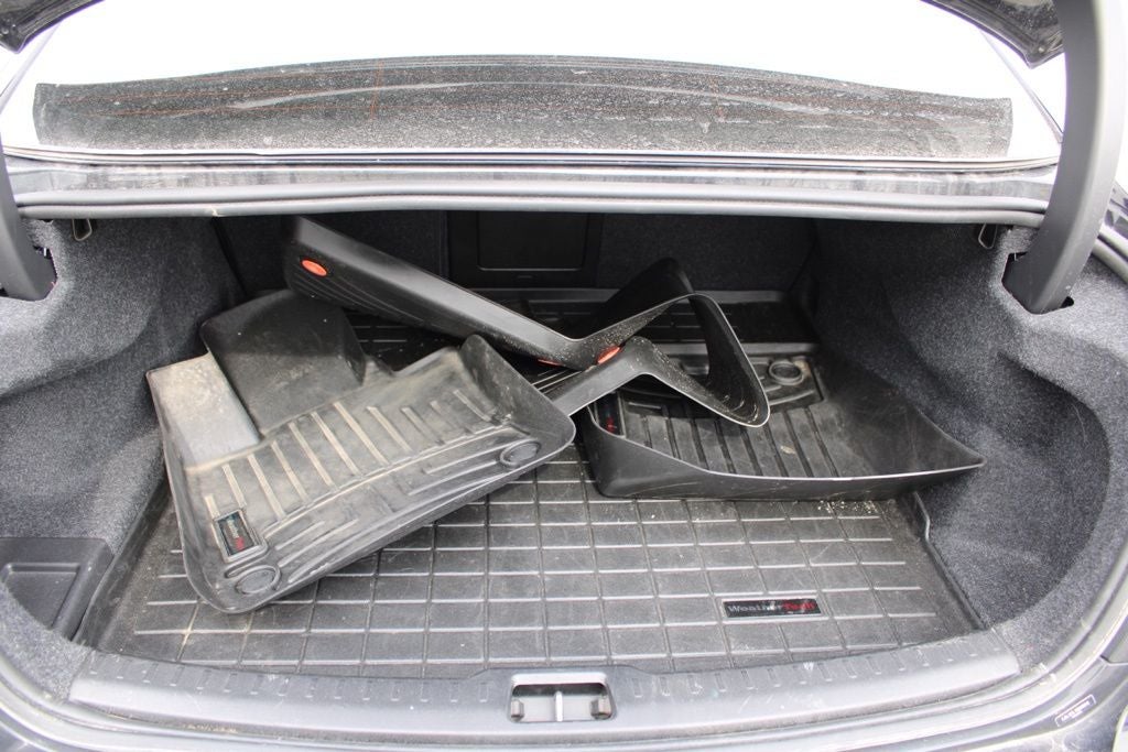 2024 Volvo S60 B5 Plus Dark Theme