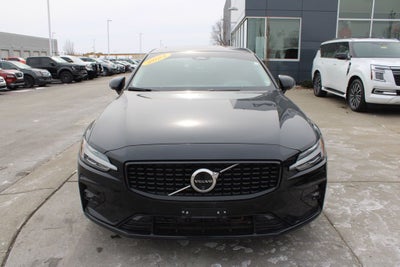 2024 Volvo S60 B5 Plus Dark Theme