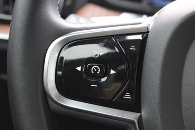 2024 Volvo S60 B5 Plus Dark Theme