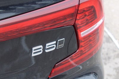 2024 Volvo S60 B5 Plus Dark Theme