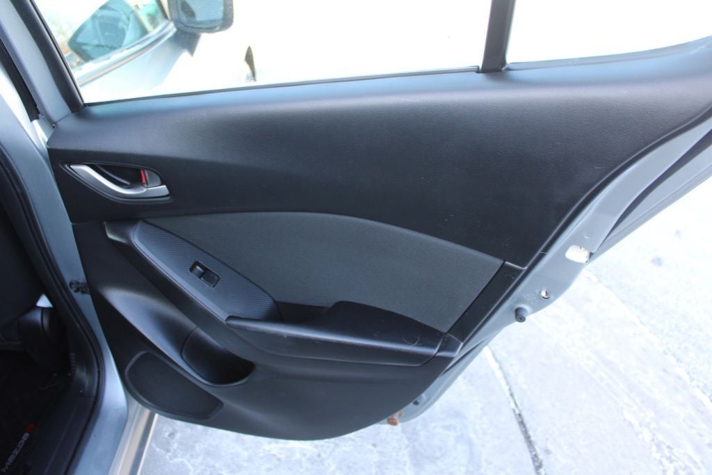 2014 Mazda Mazda3 i Sport