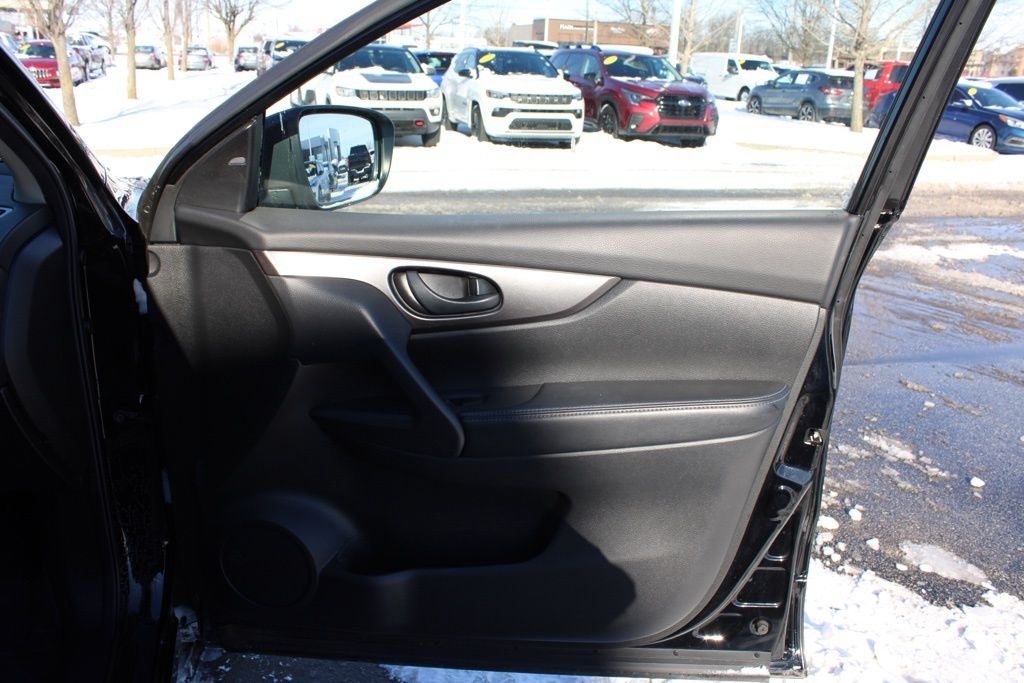 2019 Nissan Rogue Sport S