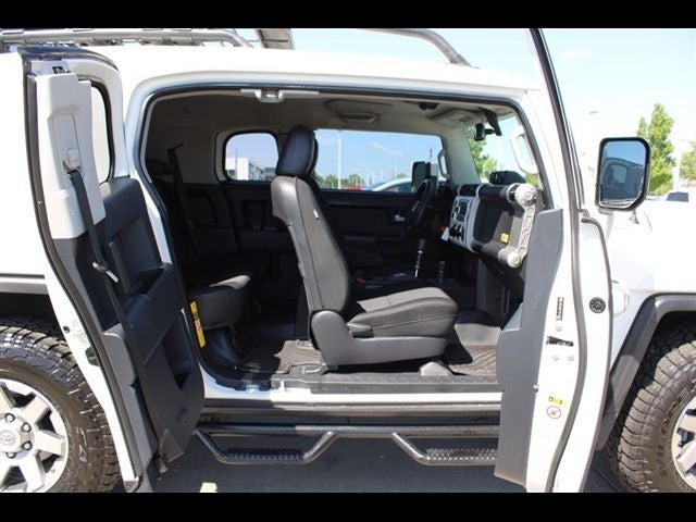 2014 Toyota FJ Cruiser Base