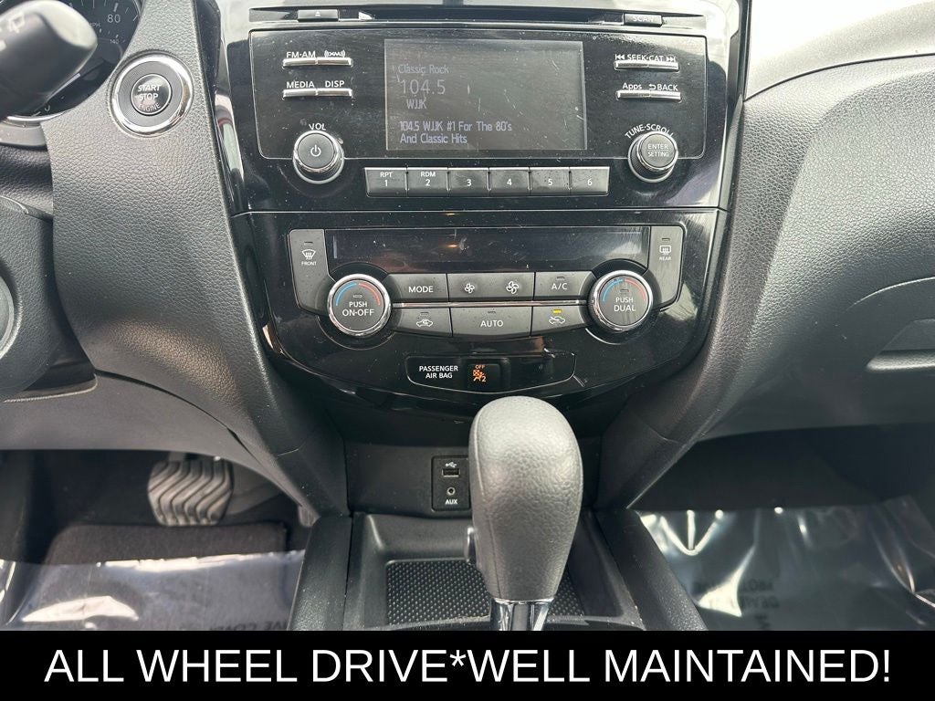 2016 Nissan Rogue SV