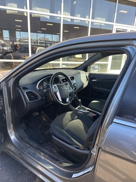 2012 Chrysler 200 Touring