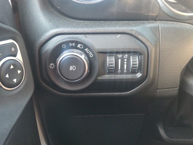 2022 Jeep Wrangler Unlimited Sahara Altitude