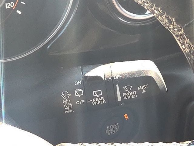 2022 Jeep Wrangler Unlimited Sahara Altitude