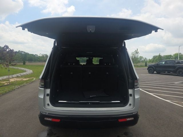 2024 Jeep Grand Wagoneer Series III