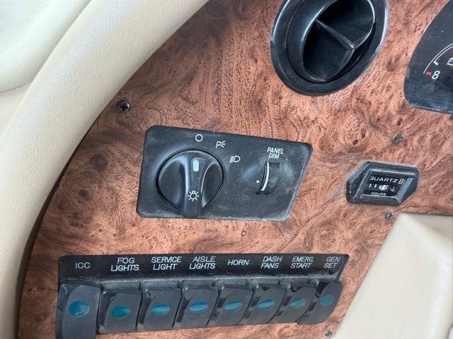 2004 Damon Intruder 373F