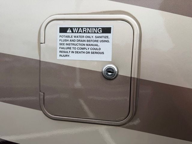2004 Damon Intruder 373F