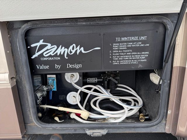 2004 Damon Intruder 373F