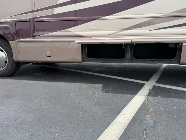 2004 Damon Intruder 373F