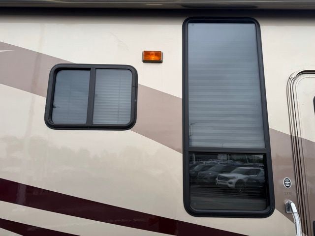 2004 Damon Intruder 373F