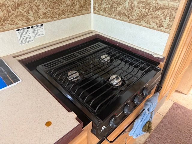 2004 Damon Intruder 373F