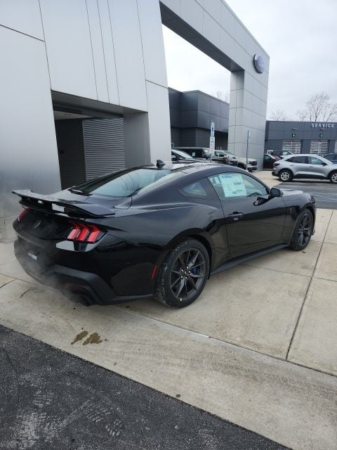 2026 Ford Mustang Dark Horse