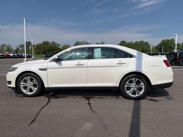 2018 Ford Taurus SEL