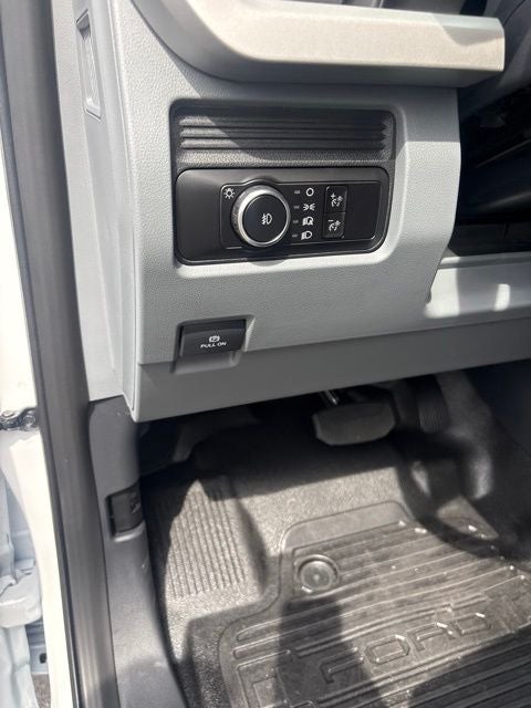 2027 Ford F-350 XL DRW