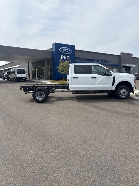 2027 Ford F-350 XL DRW
