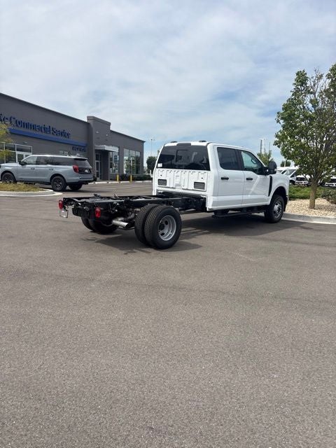 2027 Ford F-350 XL DRW