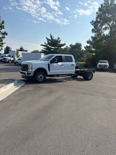 2027 Ford F-350 XL DRW