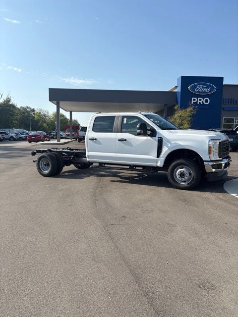 2027 Ford F-350 XL DRW