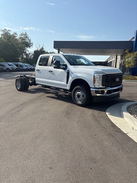 2027 Ford F-350 XL DRW