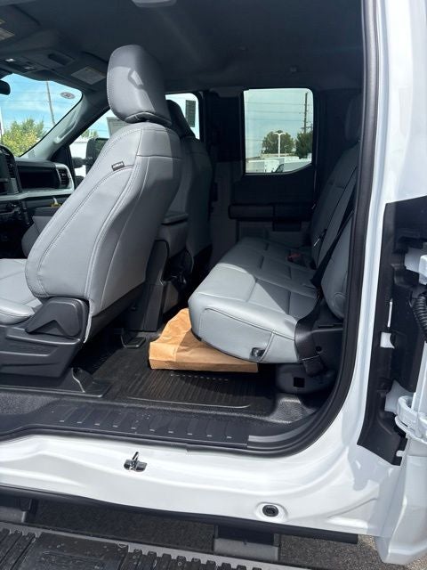 2027 Ford F-350 XL