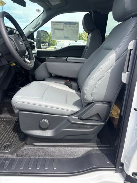 2027 Ford F-350 XL