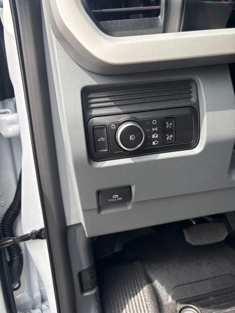 2027 Ford F-350 XL