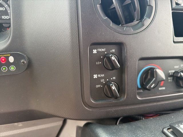 2011 Ford E-450SD Base Cutaway