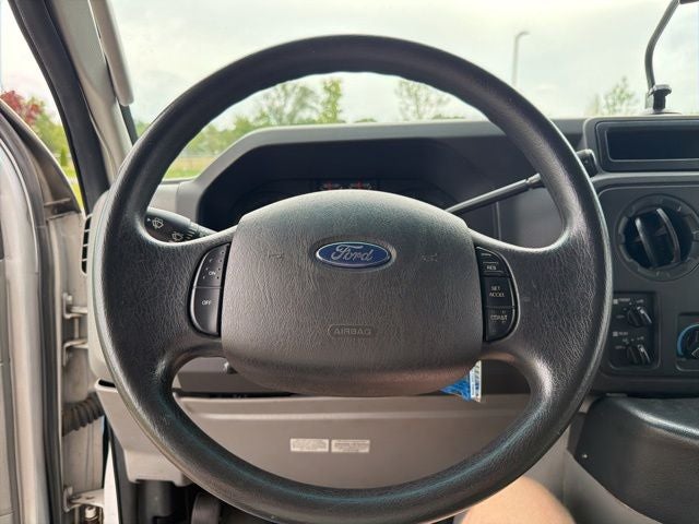 2011 Ford E-450SD Base Cutaway